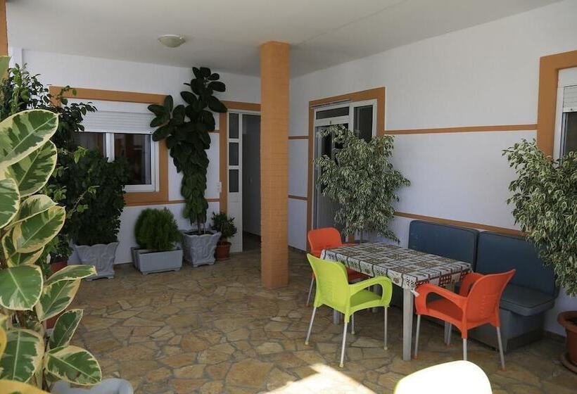 酒店 Qeparo Napolon Complex