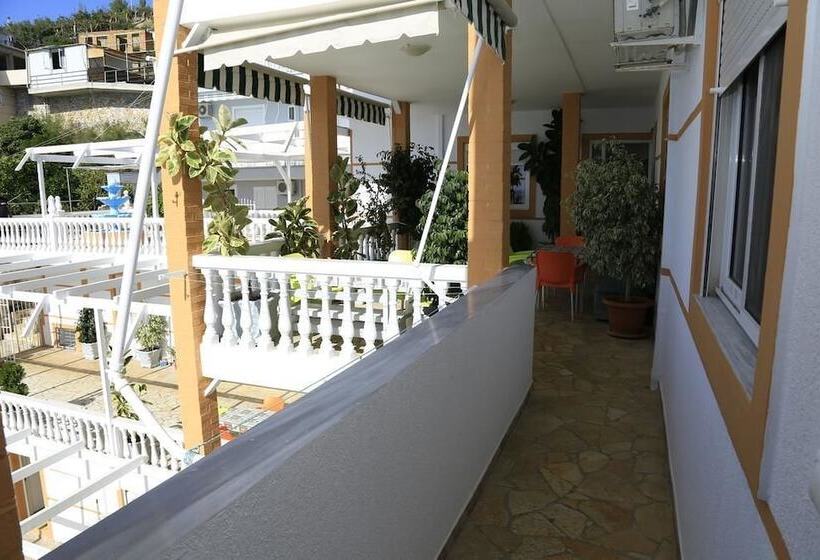 酒店 Qeparo Napolon Complex