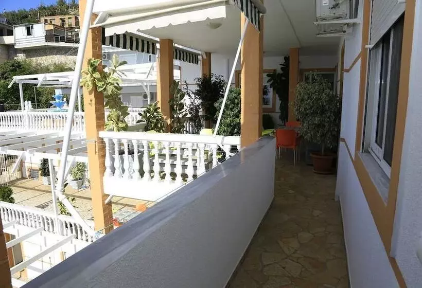 هتل Qeparo Napolon Complex