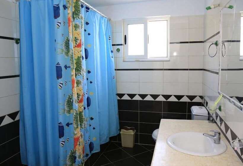 酒店 Qeparo Napolon Complex