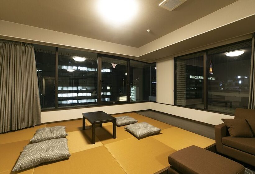 בית מלון כפרי Silk Tree Nagoya