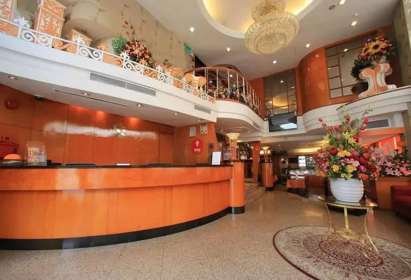 هتل Zen Rooms Raja Laut