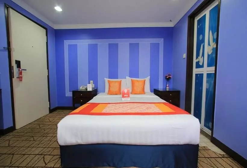 هتل Zen Rooms Raja Laut