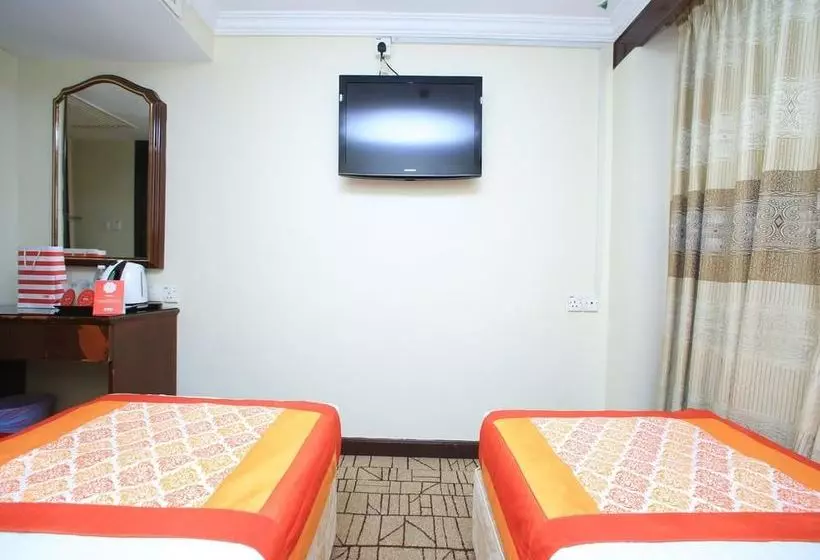 هتل Zen Rooms Raja Laut