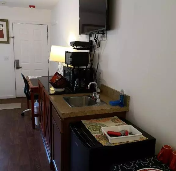 モーテル Apple Inn And Suites Cooperstown Area