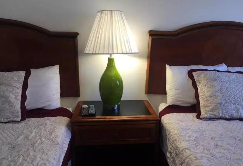 モーテル Apple Inn And Suites Cooperstown Area