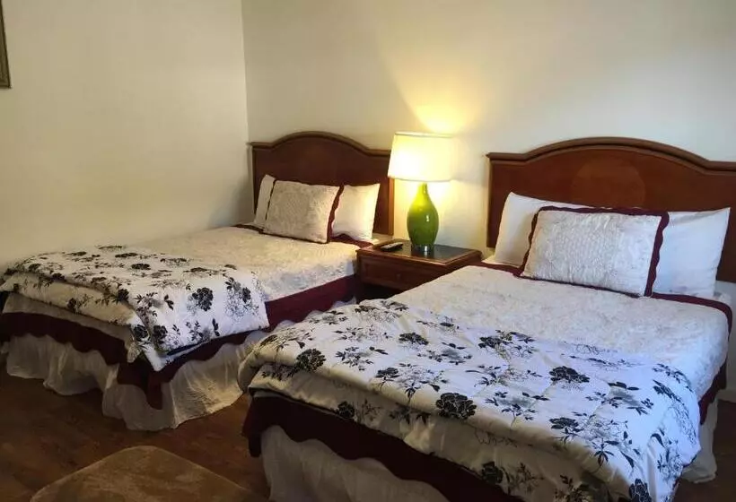 モーテル Apple Inn And Suites Cooperstown Area