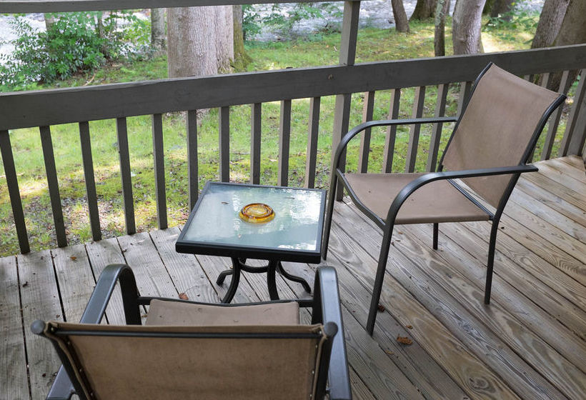 Peppertree Maggie Valley