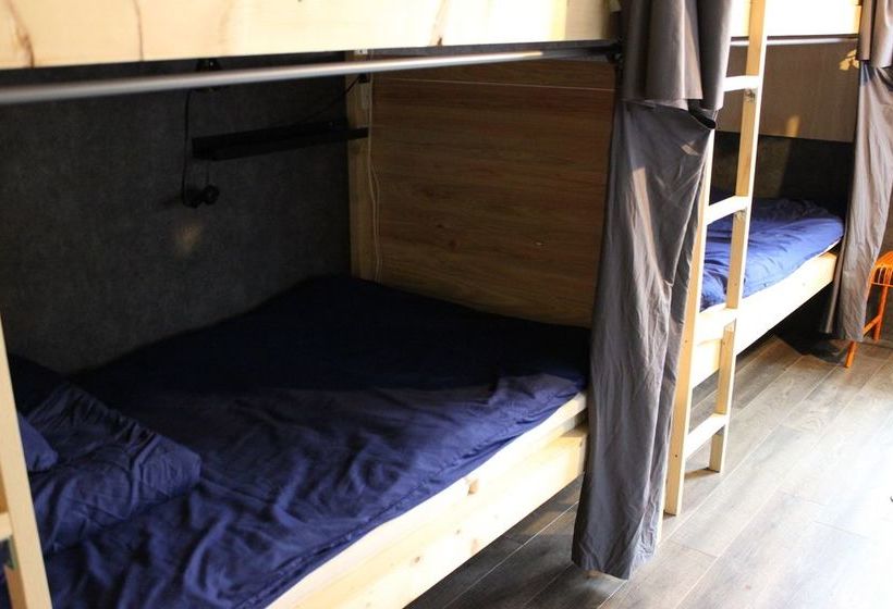 הוסטל Atta Toyosaki