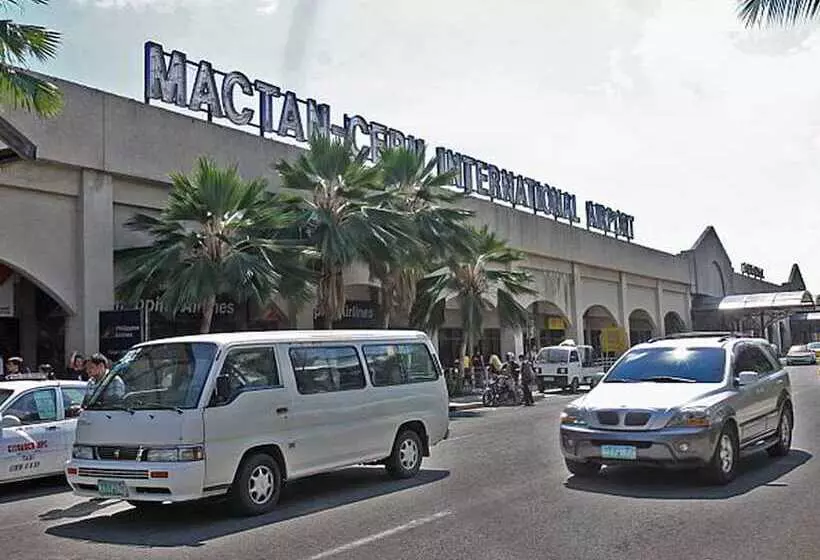ユースホステル Mactan District Budgetel   Lapu Lapu Cebu