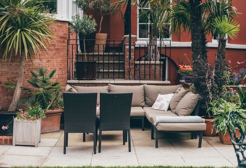 مبيت وإفطار Darwins Townhouse