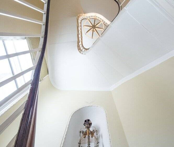 مبيت وإفطار Darwins Townhouse