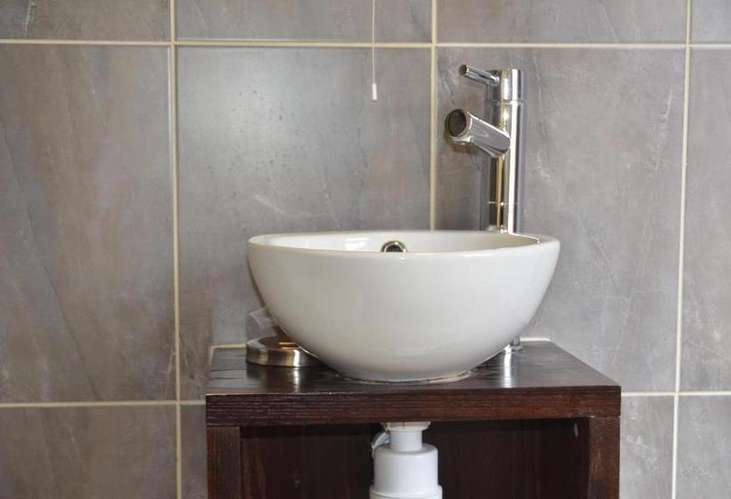 مبيت وإفطار Darwins Townhouse