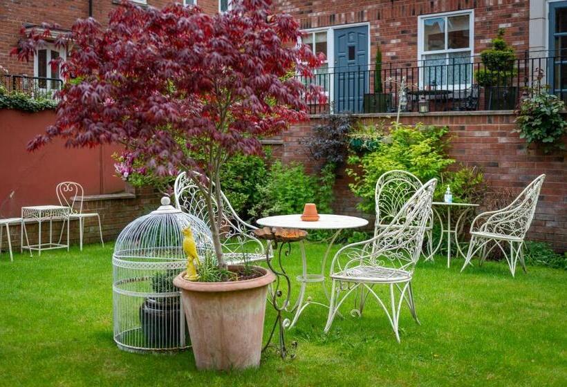 مبيت وإفطار Darwins Townhouse