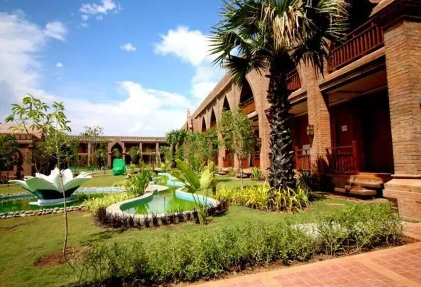 Famous Hotel Bagan