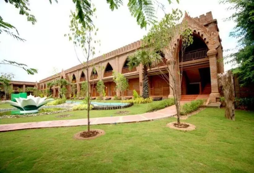 Famous Hotel Bagan