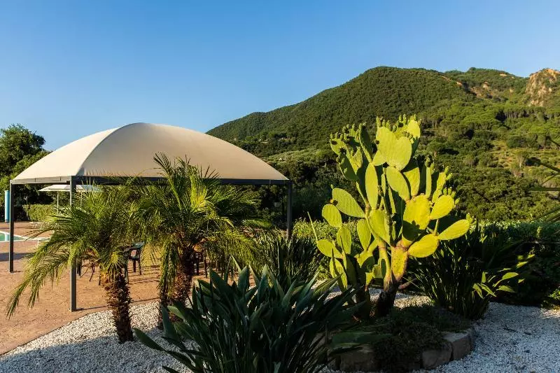 مسافرخانه Villa Ginevra Resort Agrituristico