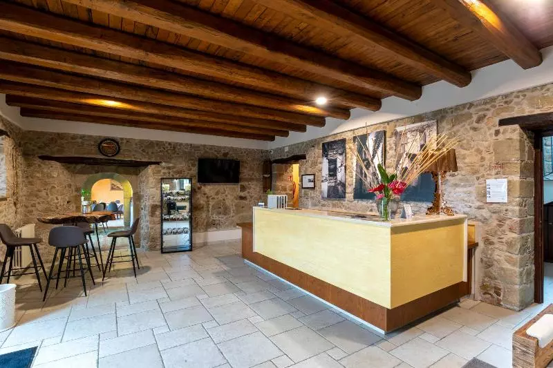 مسافرخانه Villa Ginevra Resort Agrituristico