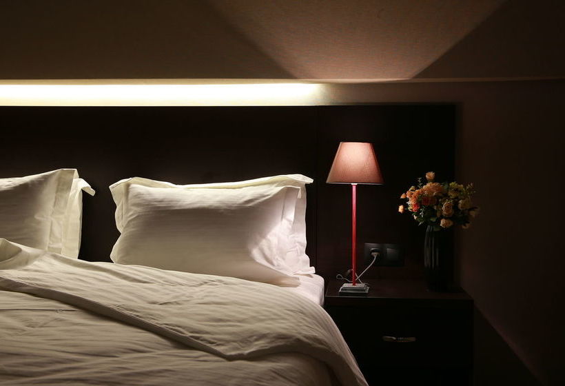 هتل Astana Central