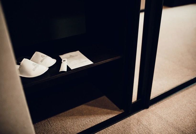 هتل Astana Central