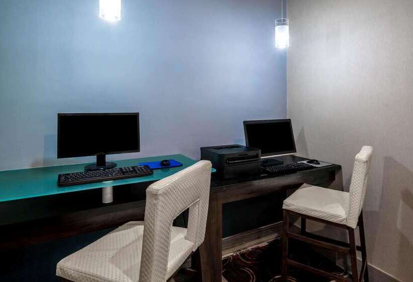 בית מלון כפרי La Quinta By Wyndham Forsyth