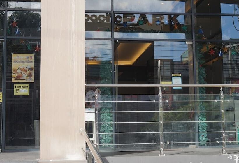 בית מלון כפרי Pacific Park