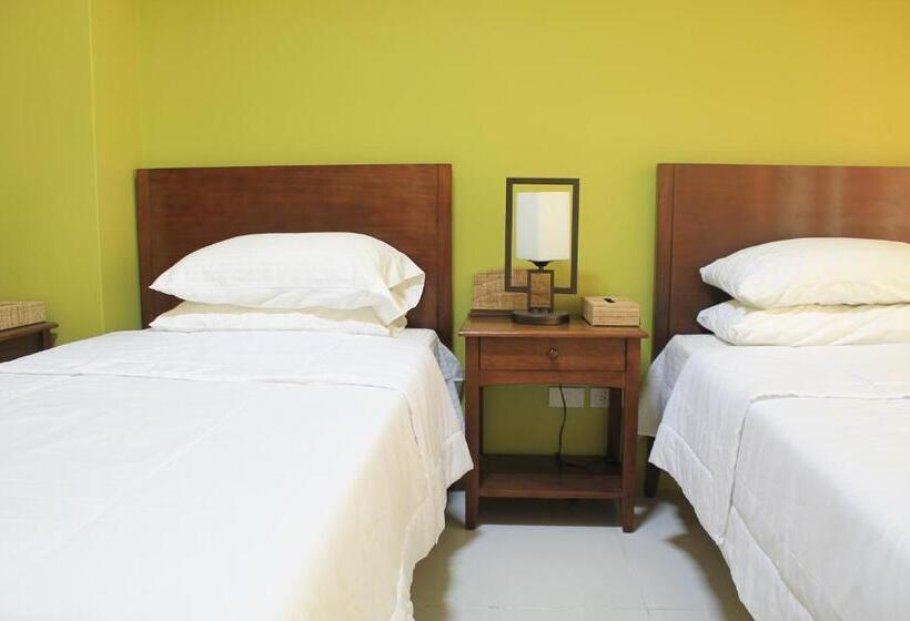 בית מלון כפרי Pacific Park