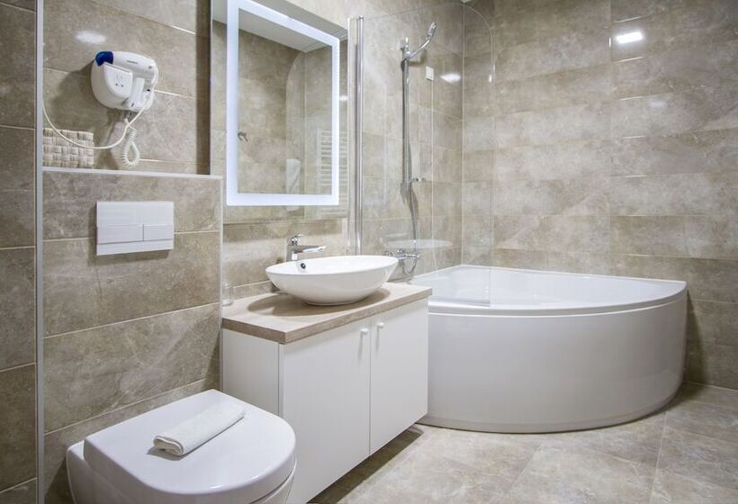 فندق Royal Airport