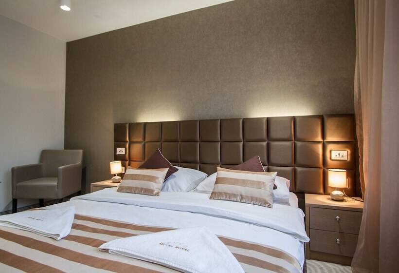 فندق Royal Airport