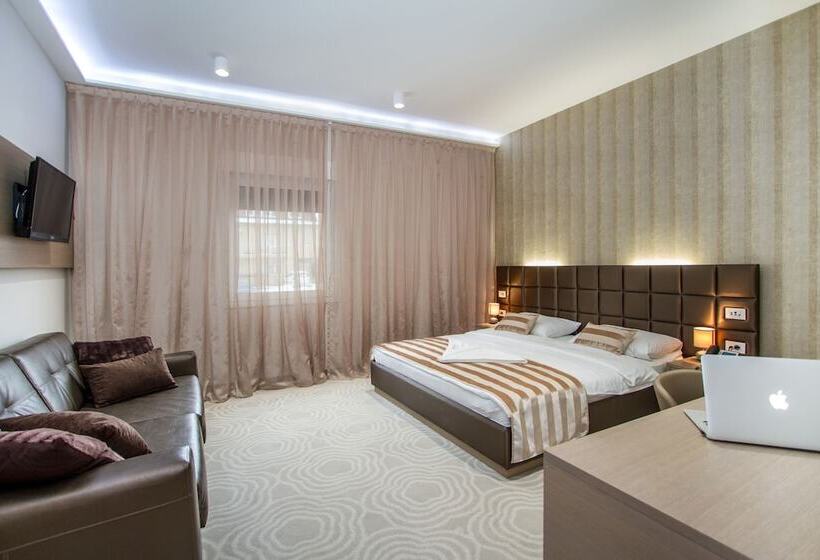 فندق Royal Airport