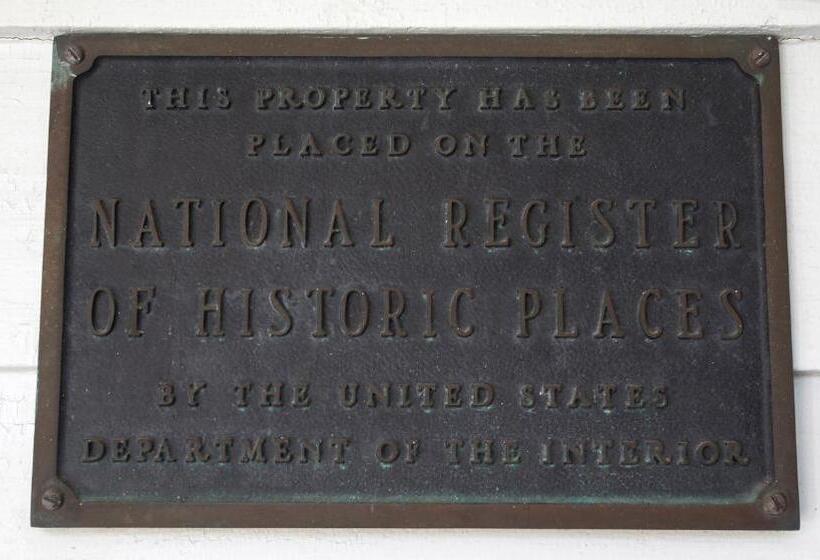 Linden   A Historic Bed And Breakfast