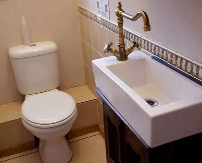 פנסיון Barnstormers Rest