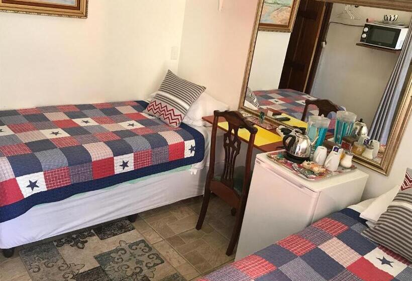 פנסיון Blue Crane Guest House Bloemfontein