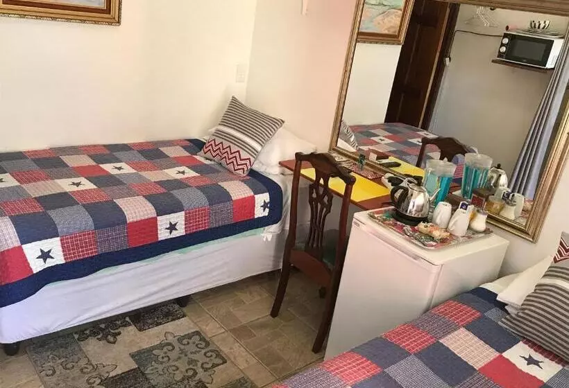 پانسیون Blue Crane Guest House Bloemfontein