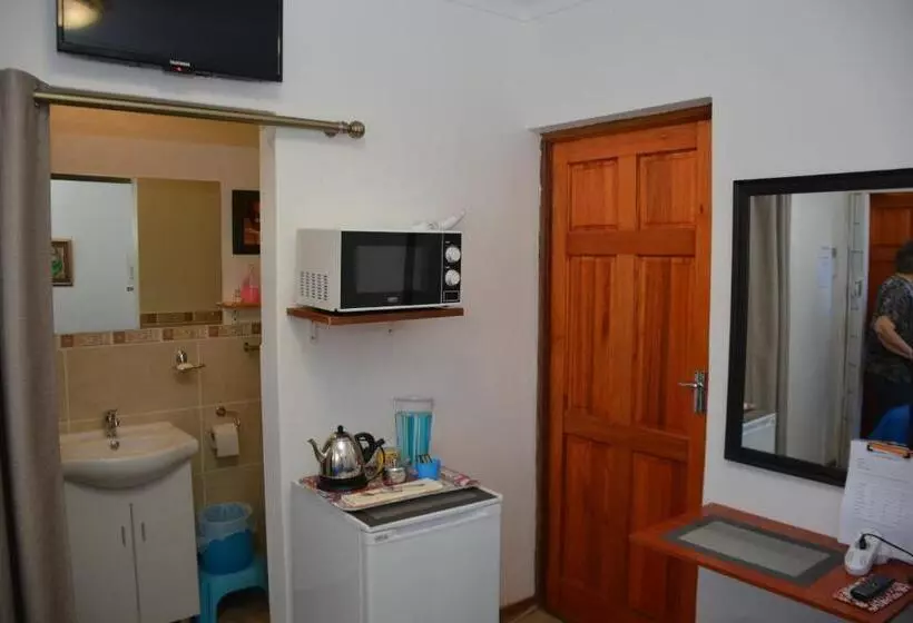 پانسیون Blue Crane Guest House Bloemfontein