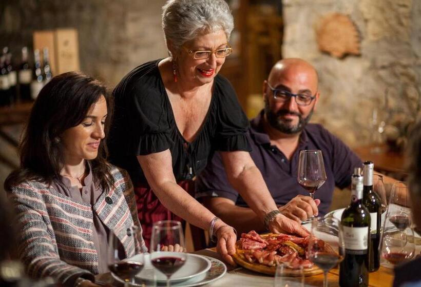 Querceto Di Castellina