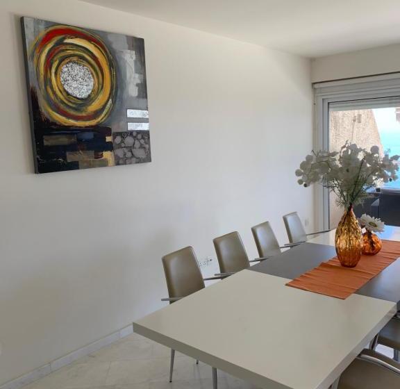 River Beach Apartment 101