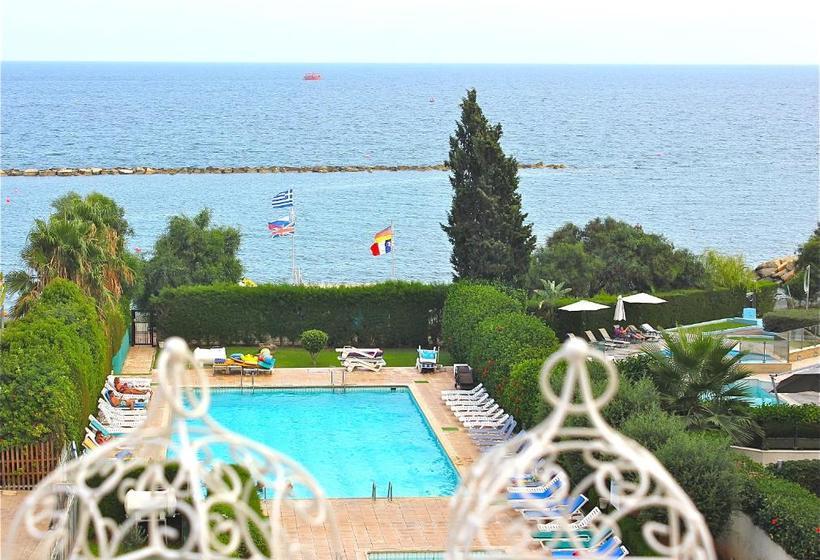 River Beach Apartment 101