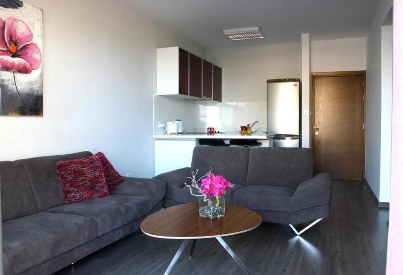 River Beach Apartment 101