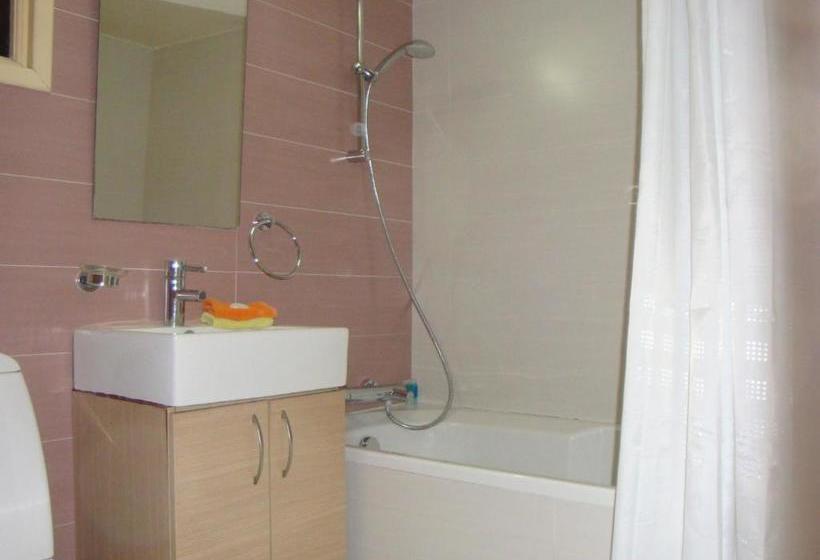 River Beach Apartment 101