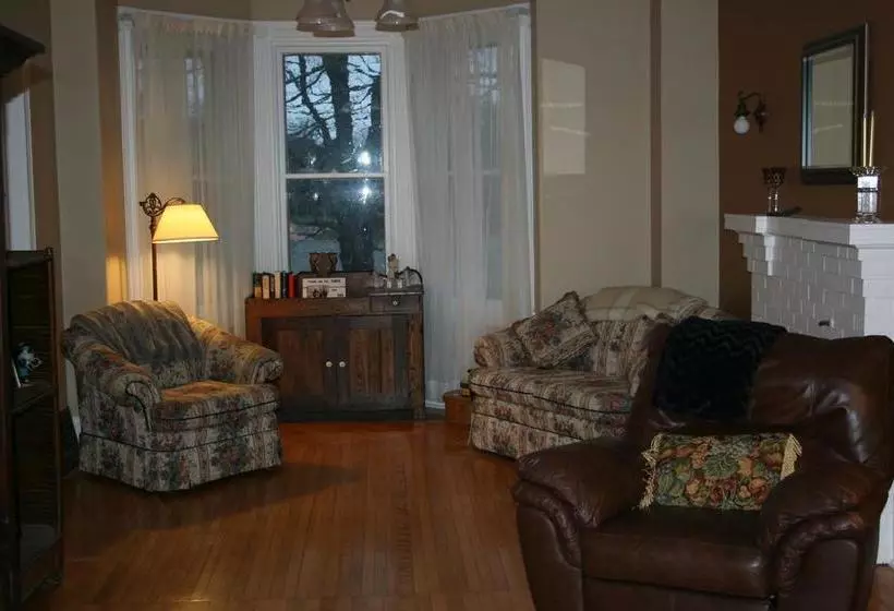 Sackville Bed And Breakfast