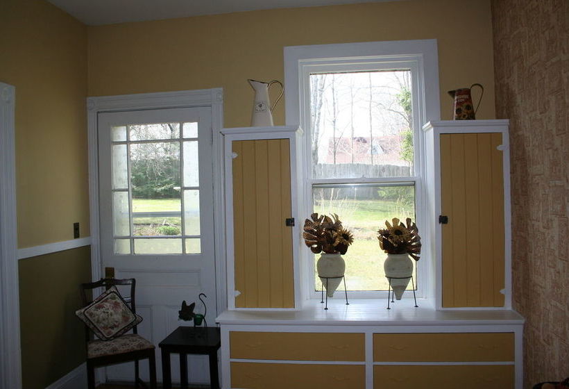 Sackville Bed And Breakfast