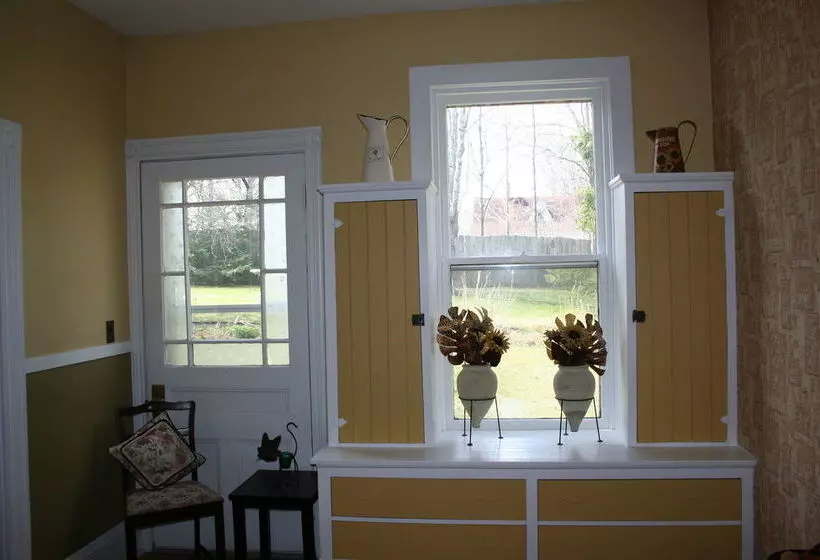 Sackville Bed And Breakfast