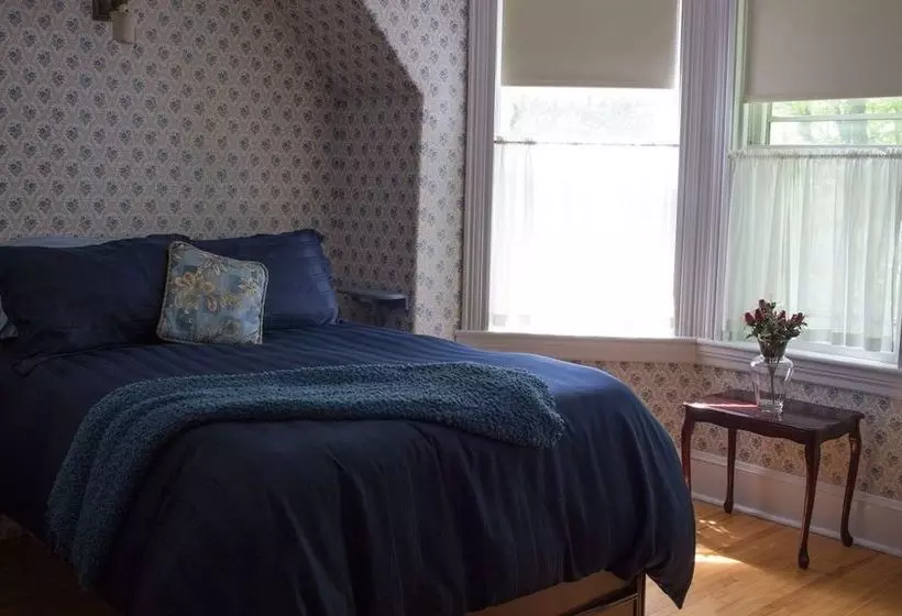 Sackville Bed And Breakfast