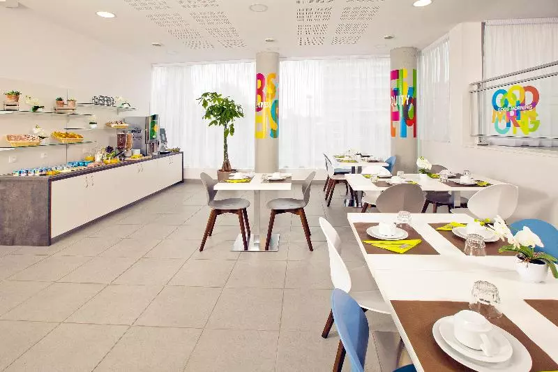 Séjours & Affaires Paris Bagneux
