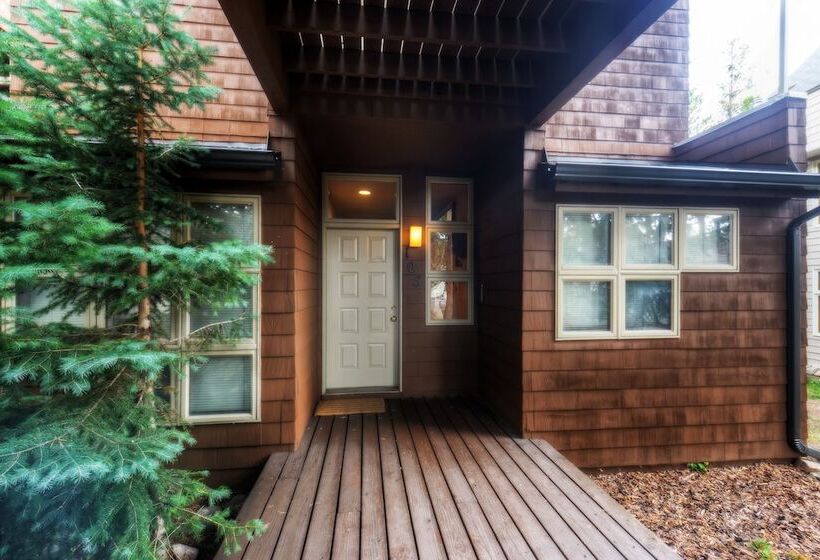 River Glen Condos By Crmr