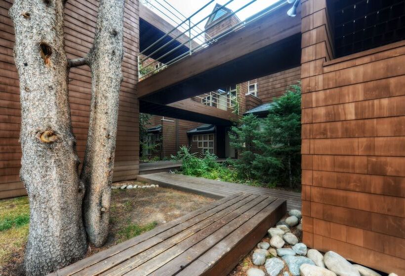 River Glen Condos By Crmr