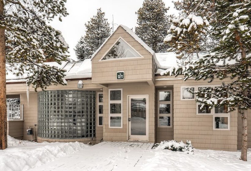 River Glen Condos By Crmr