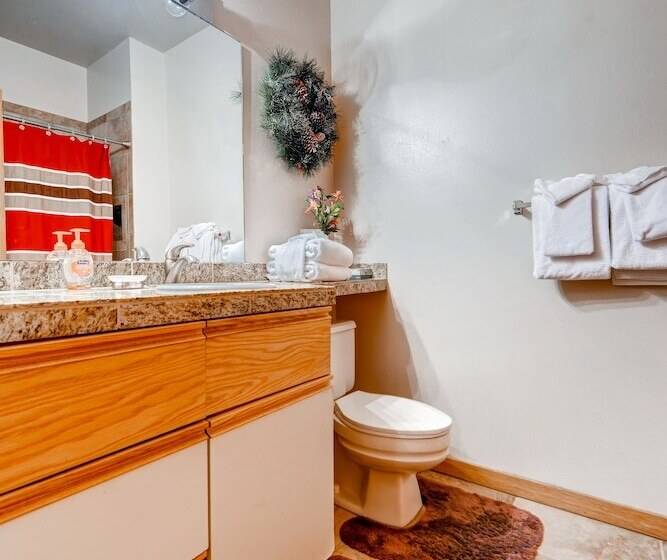 River Glen Condos By Crmr