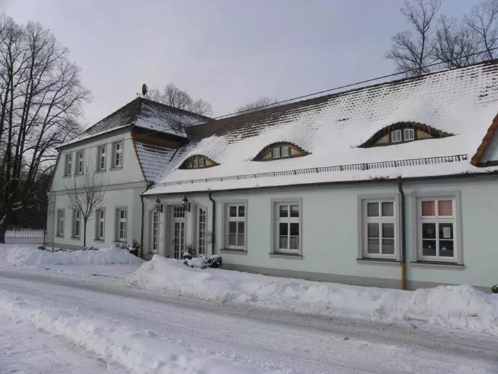 ベッドアンドブレックファースト Internat Schloss Spiegelberg